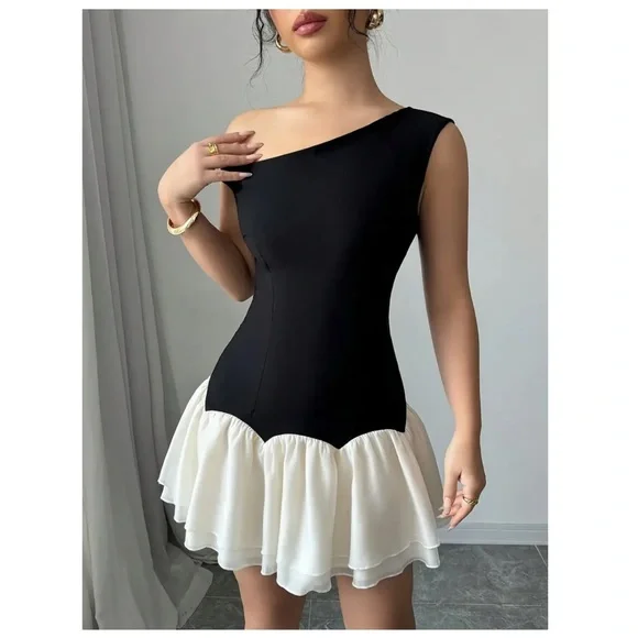 Elegant Romantic Ruffled Hem Mini Dress - Picture 1 of 4